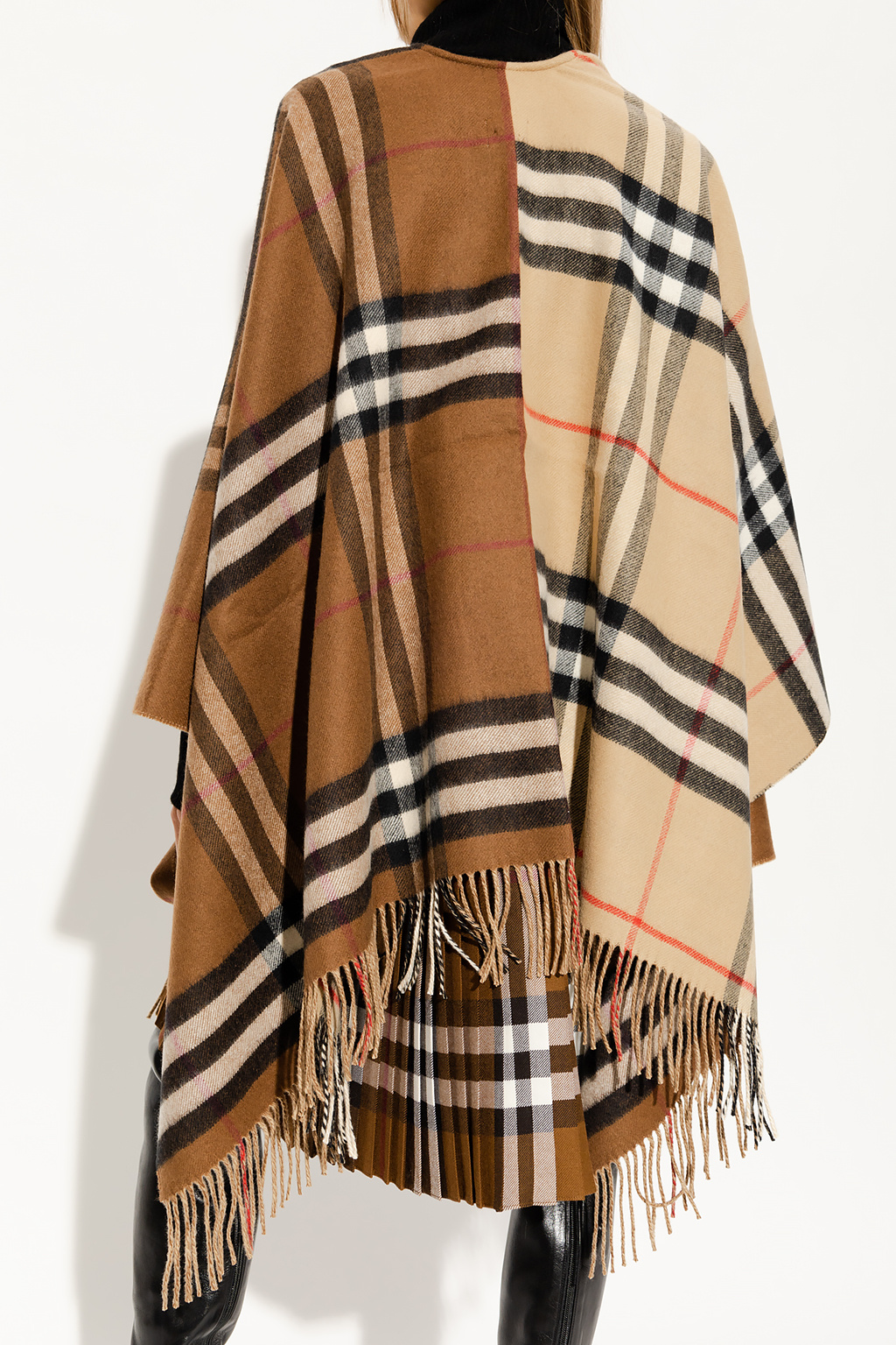 Burberry 2025 turtleneck poncho